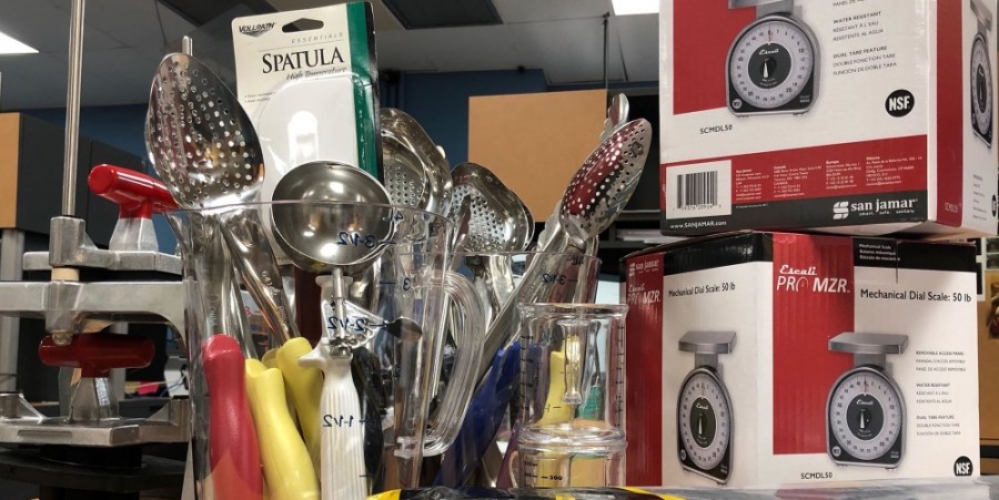 REW Meets BBQ: Collecting Supplies For Hunger Relief