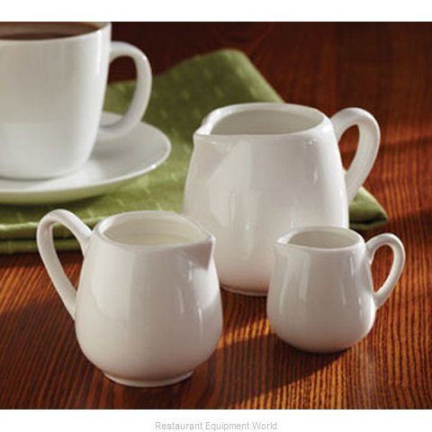 American Metalcraft PCR25 Creamer / Pitcher, China (Magnified)