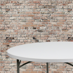 60RD White Plastic Fold Table