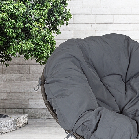 Papasan Swivel Patio Chair