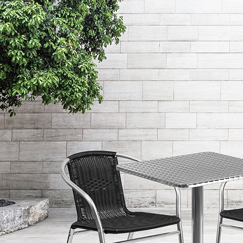 23.5SQ Aluminum Table/2 Chairs
