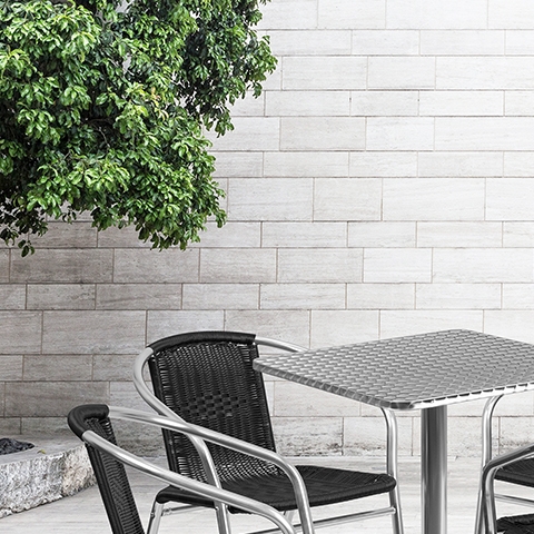 23.5SQ Aluminum Table/4 Chairs