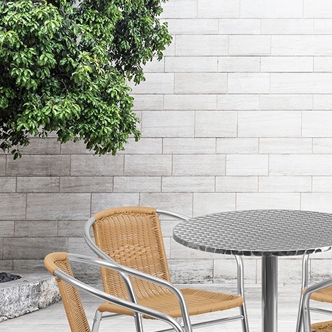 27.5RD Aluminum Table/4 Chairs