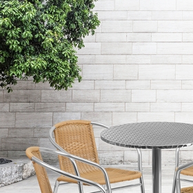 27.5RD Aluminum Table/4 Chairs