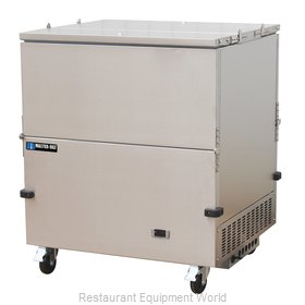 Master-Bilt MBMC08DS Milk Cooler / Station