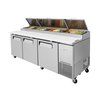 Mesa Refrigerada de Preparación de Pizzas <br><span class=fgrey12>(Turbo Air TPR-93SD-N Refrigerated Counter, Pizza Prep Table)</span>