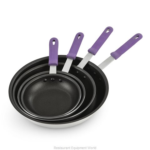 Vollrath (67607) Aluminum Wear Ever Non Stick 7 Fry Pan with SteelCoat X3 & Silicone Trivent Handle