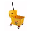 Cubo/Escurridor Combo para Trapear
 <br><span class=fgrey12>(Winco MPB-36 Mop Bucket Wringer Combination)</span>